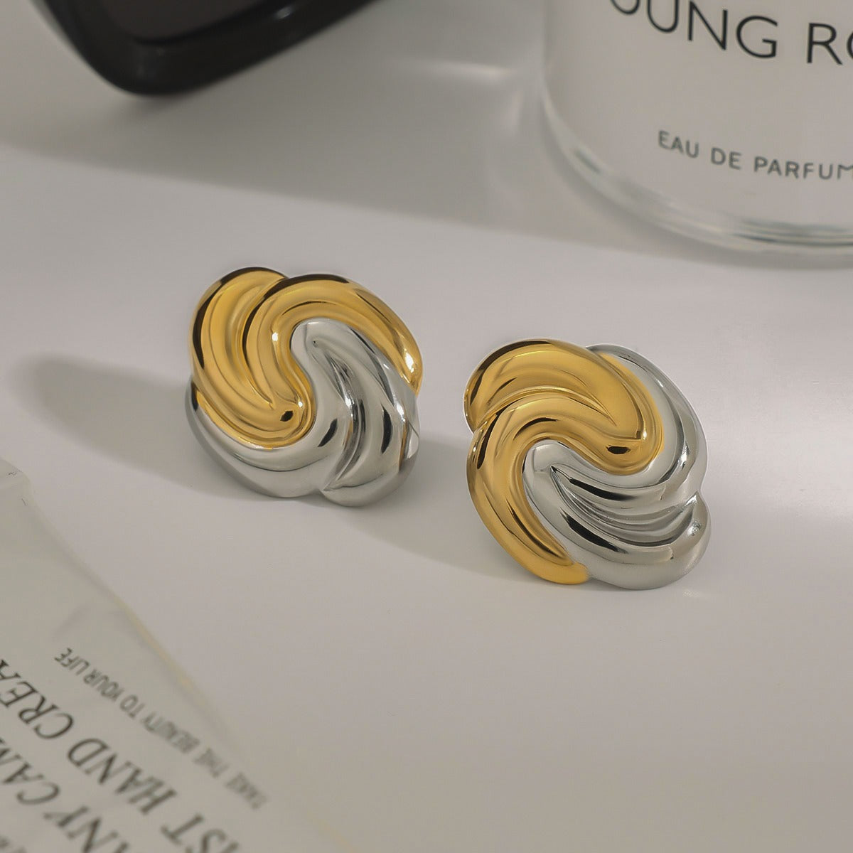 https://shineoss.oss-cn-hongkong.aliyuncs.com/wang/2025/07/26/09fa4240-4ffa-4095-82d6-f5f78d19c5cb.jpg
